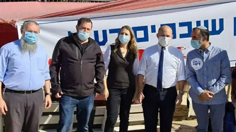 בנט עם דגן במאהל