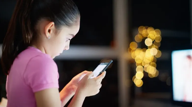 מה באמת קורה לילדים ברשת