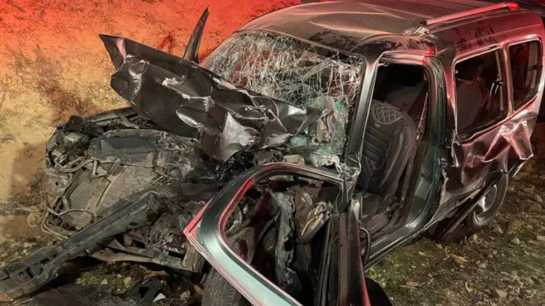 אחד מכלי הרכב שנפגעו בתאונה