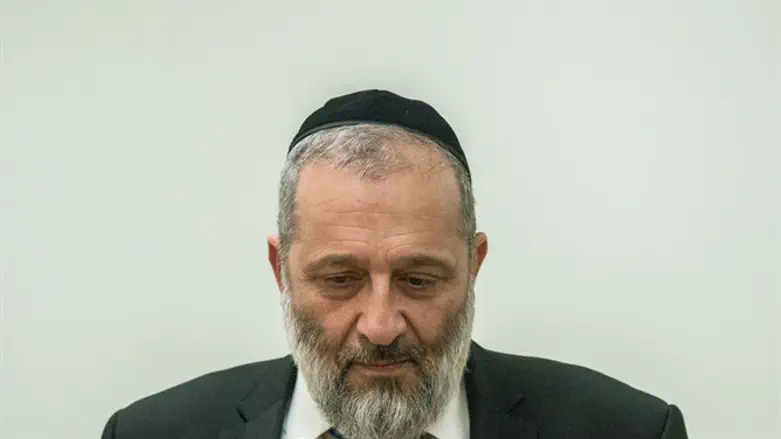 שר הפנים אריה דרעי