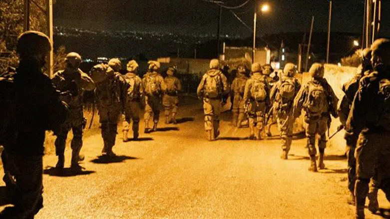 Силы ЦАХАЛа в палестинской деревне