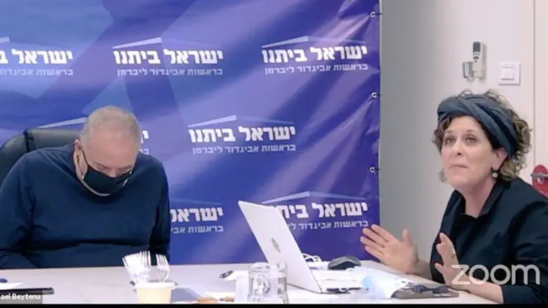 בתיה כהנא דרור עם ליברמן