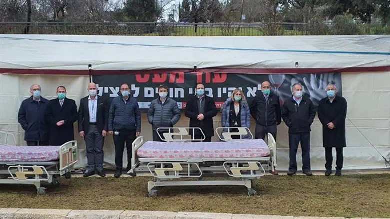 מנהלי בתי החולים הציבוריים והממשלתיים