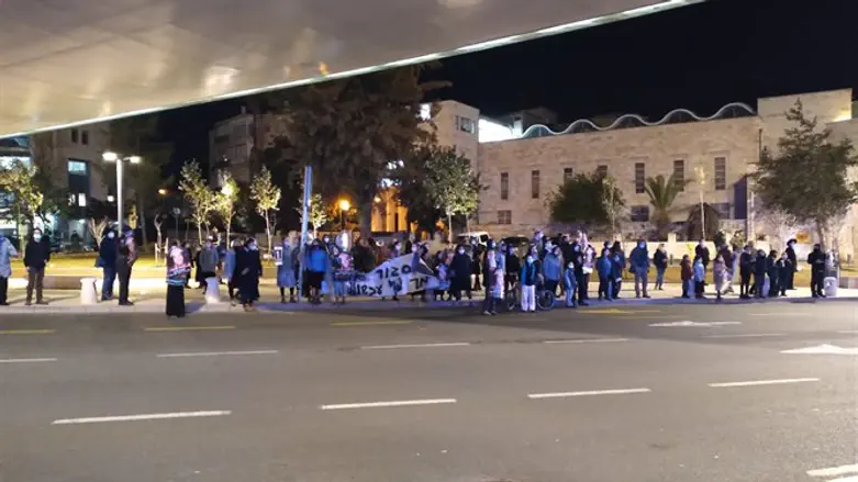 protest over death of Ahuvya Sandak
