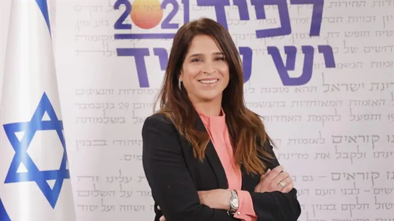 מירב בן ארי